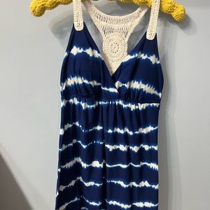 Medium dress